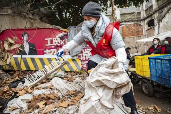 迎春“洁”净亮新颜,武汉启动积存垃圾 “清零”行动1.jpg