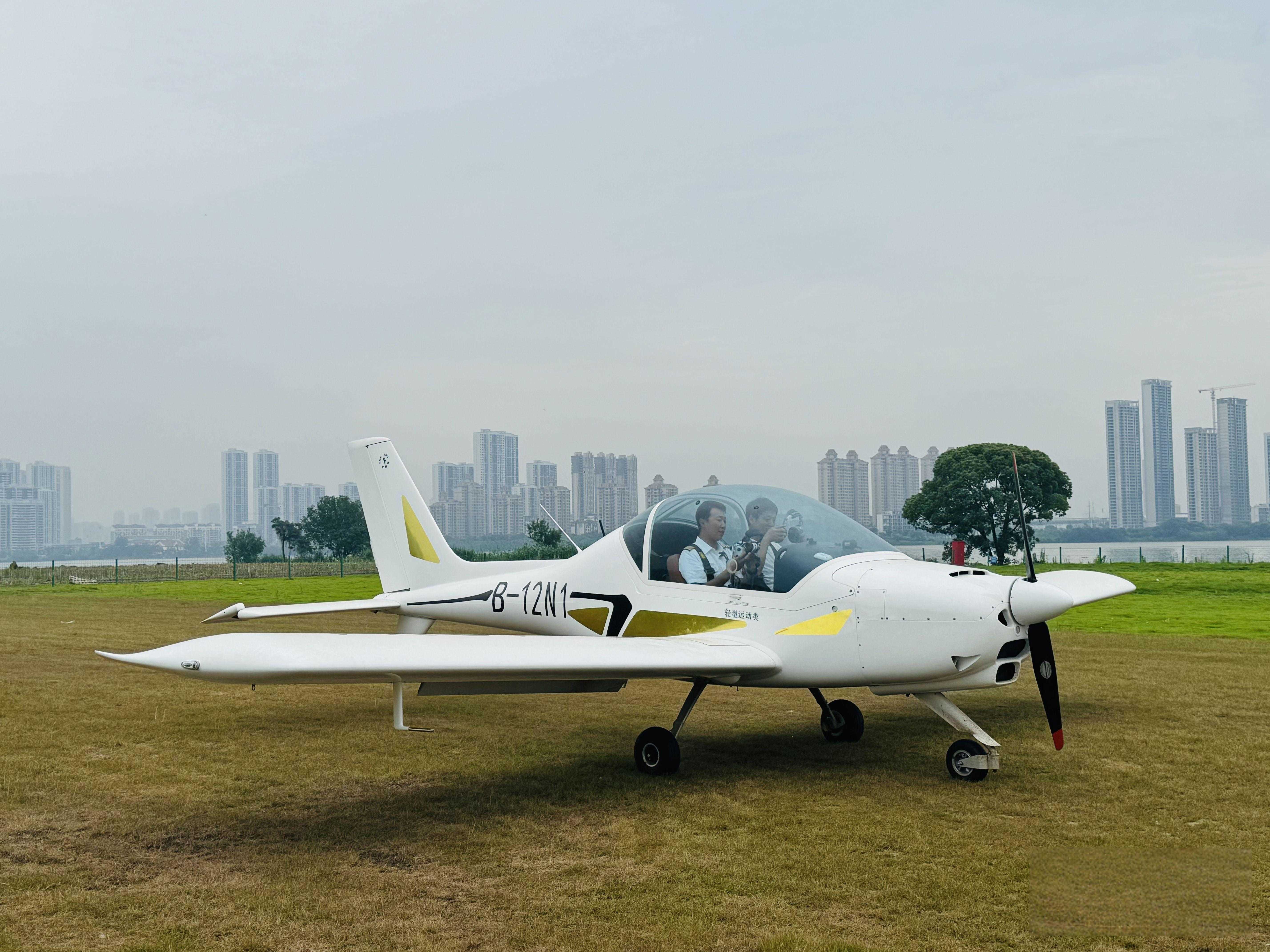 洪山区:荒地改造瞄准低空经济,青菱飞行基地投入运营4.jpeg