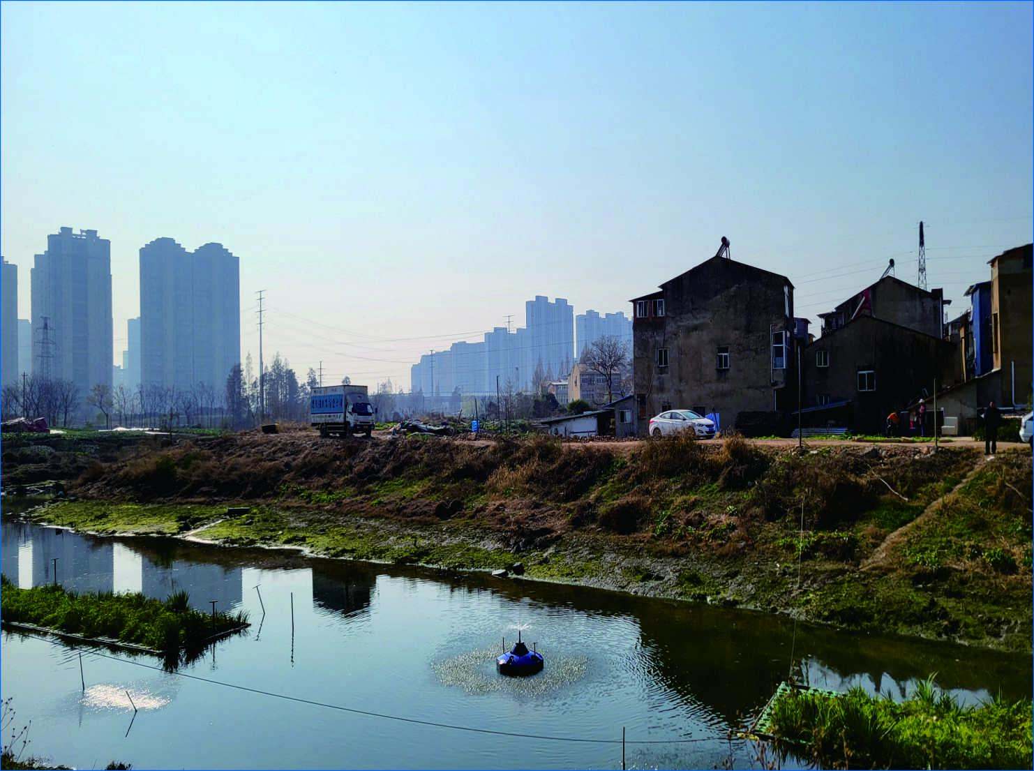 东西湖区:95后开咖啡馆、00后做花艺,曾经的“废品村”吸引年轻人扎堆1.jpg