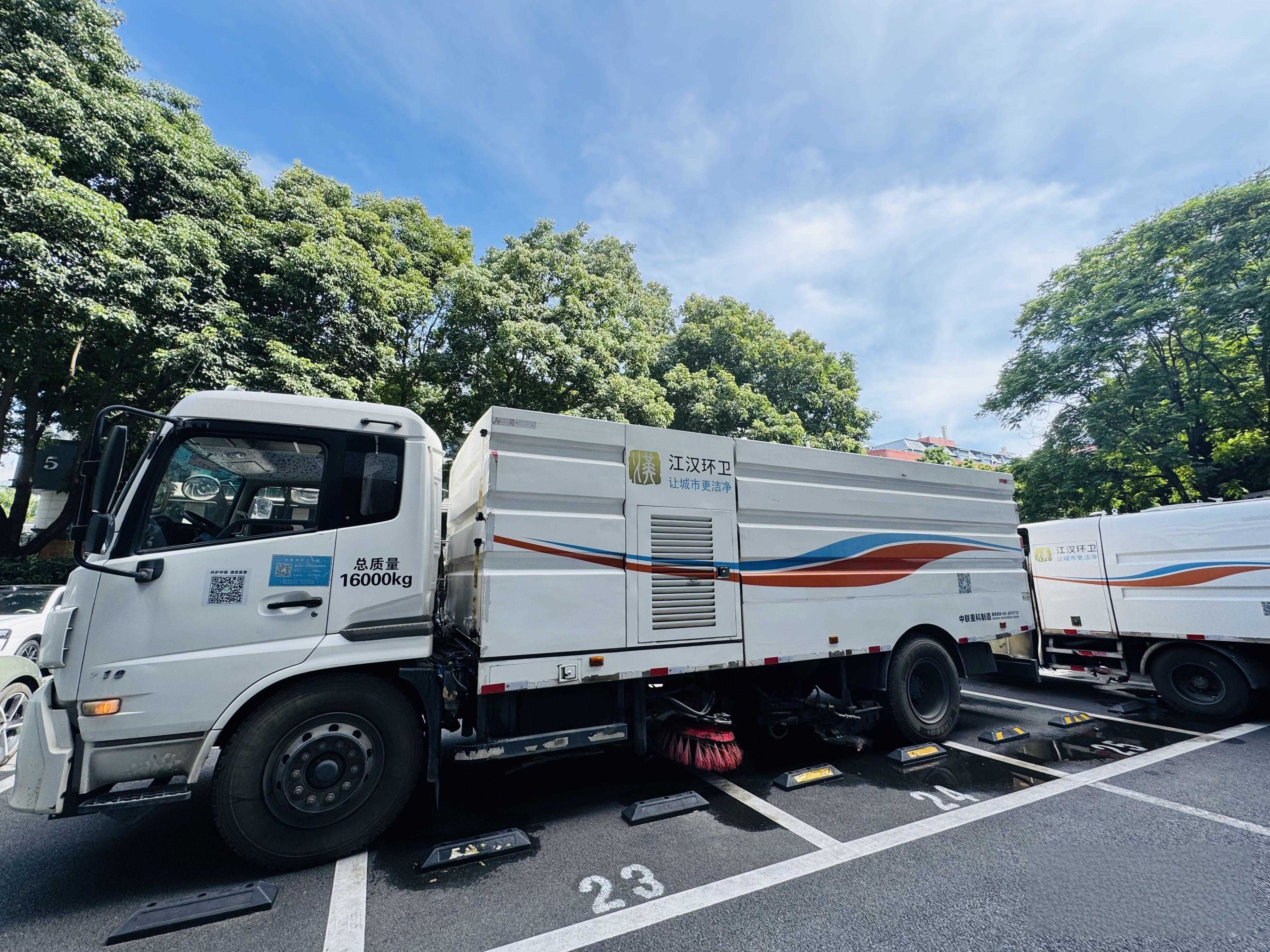 江汉区:环卫车“北斗+视频”系统升级,AI自动识别提醒2.jpeg